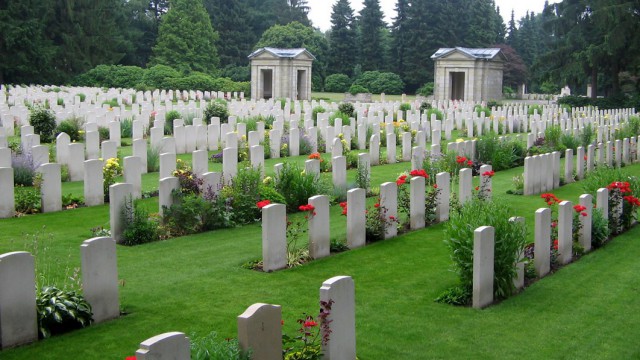 cimitero-di-amburgo-16933187